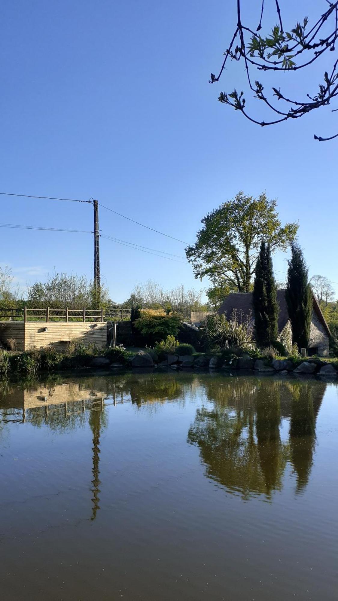 Ancien Moulin Pres D'Un Ruisseau Vila Sallen Exterior foto